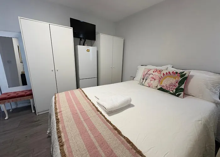 Private Room In North London En-Suite